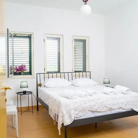 Apartment Twin Tragjas *
